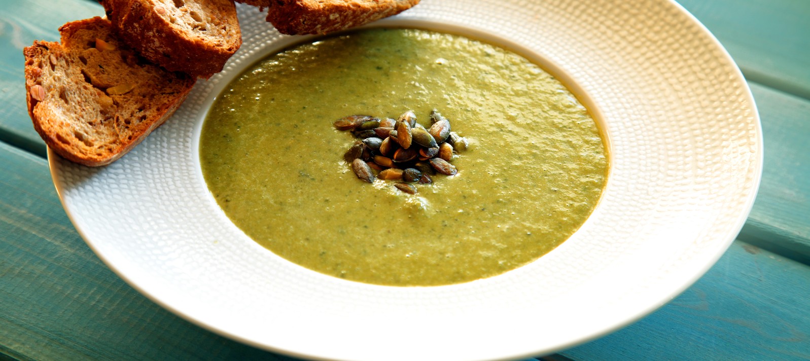 Warming arugula soup