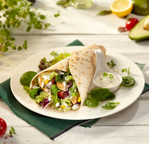 Tortilla with chicken and vegetables