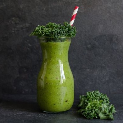 Kale and Spinach Smoothie with Pumpkin Seeds